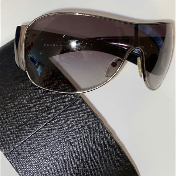 Authentic Prada Unisex sunglasses - Picture 3 of 4